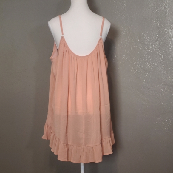 Cute & Flowy Cream Sleeveless Ruffle Hem Blouse Womens 2XL NWOT Adjustable Strap - Picture 3 of 10